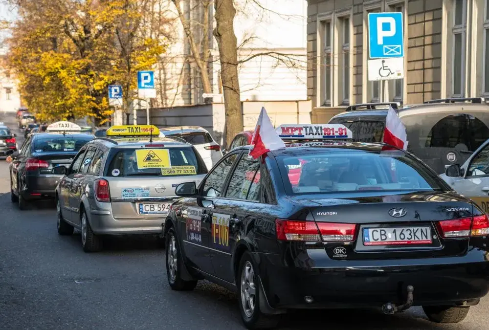 Ile kosztuje taxi z Bydgoszczy do Torunia? Sprawdź najniższe ceny!
