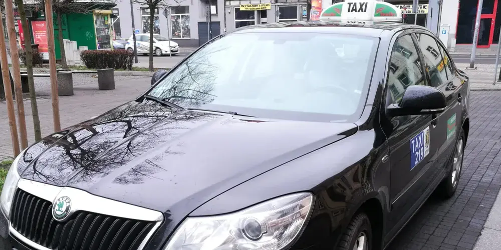 Ile kosztuje taxi z Bytomia do Katowic? Sprawdź, co wpływa na ceny