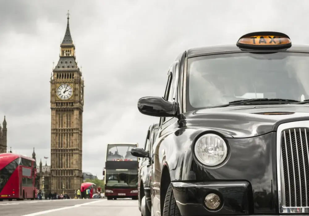 Ile kosztuje taxi w Londynie? Sprawdź ceny i ukryte opłaty