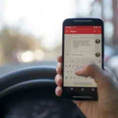 Jaki mandat za telefon w samochodzie? Sprawdź, ile możesz stracić!