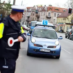 Czy kursant może dostać mandat? Oto co warto wiedzieć, aby uniknąć kar