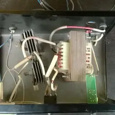Jaki bezpiecznik do prostownika 12V? Dobierz idealny!