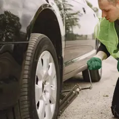 Jak bezpiecznie używać lewarka? Praktyczne wskazówki i typowe błędy
