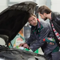 Wymiana oleju co 20 tys – czy to wystarczająco bezpieczne dla silnika?
