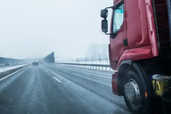 Ile zarabia kierowca tira w Szwecji? Zaskakujące fakty i zarobki